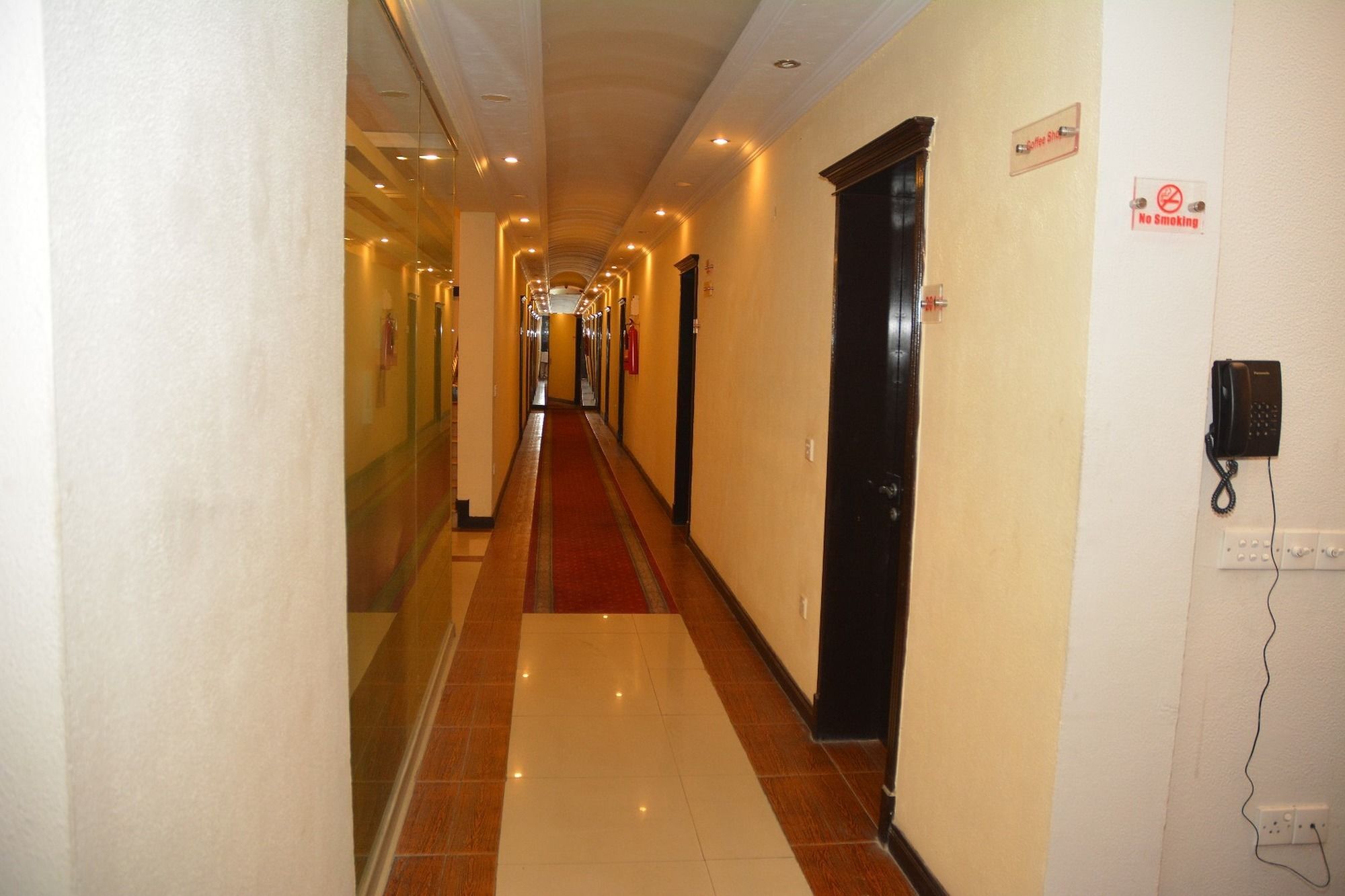 Shangrila Resort Hotel Islamabad Buitenkant foto